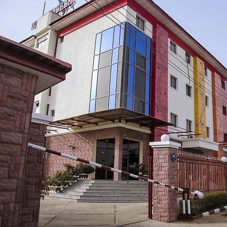 Hotel Rosebud Abuja Kültér fotó
