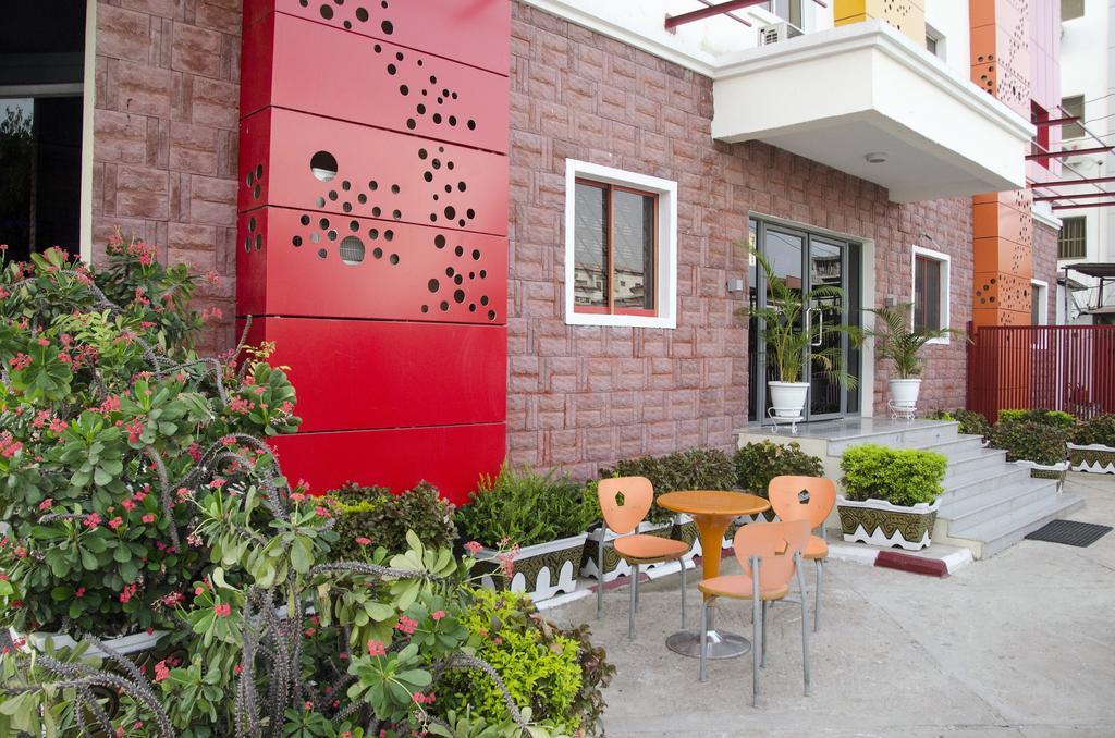 Hotel Rosebud Abuja Kültér fotó