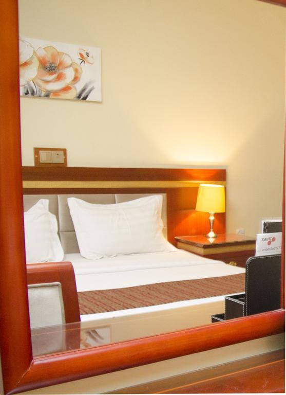 Hotel Rosebud Abuja Kültér fotó