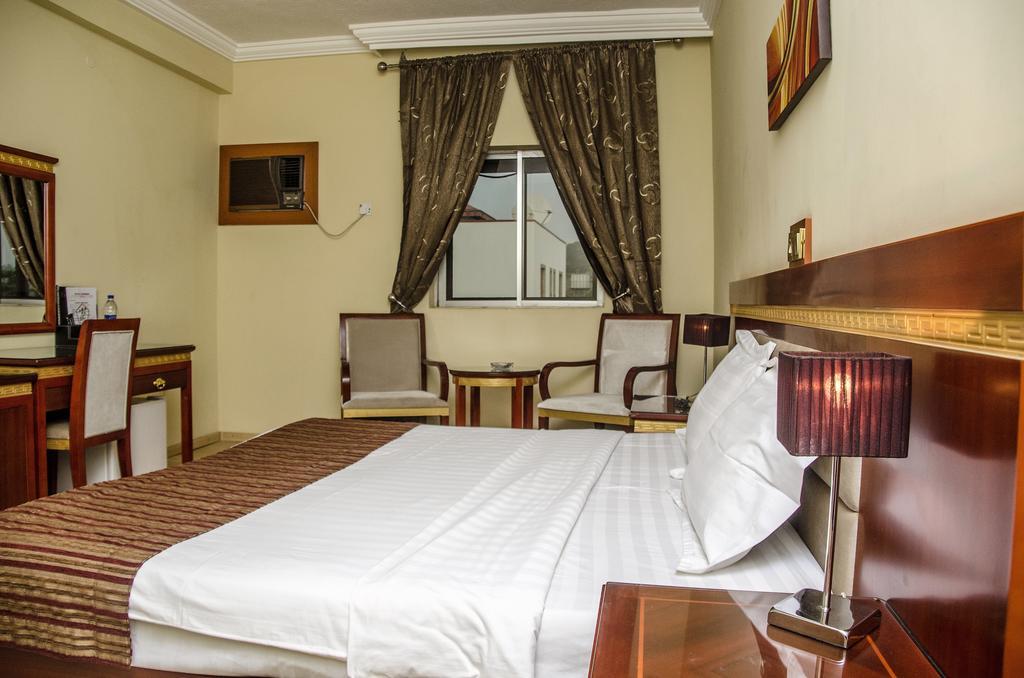 Hotel Rosebud Abuja Kültér fotó