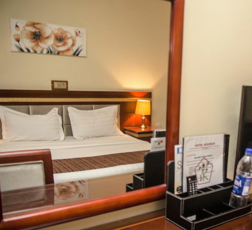 Hotel Rosebud Abuja Kültér fotó