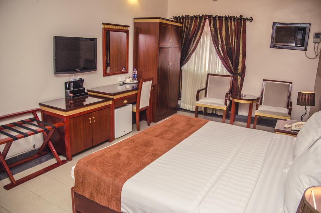 Hotel Rosebud Abuja Kültér fotó