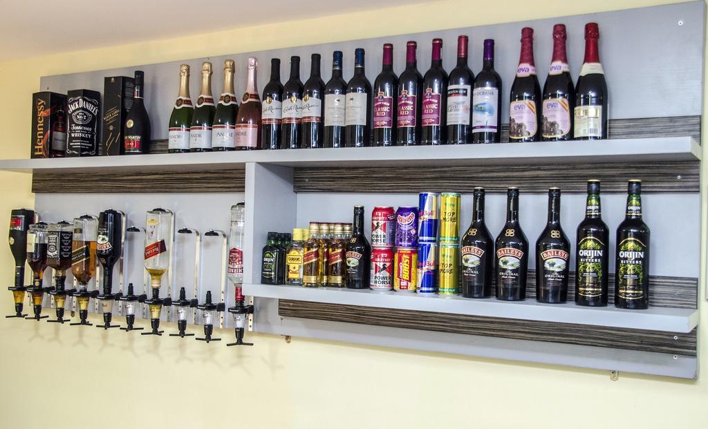 Hotel Rosebud Abuja Kültér fotó