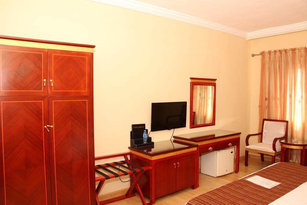 Hotel Rosebud Abuja Kültér fotó