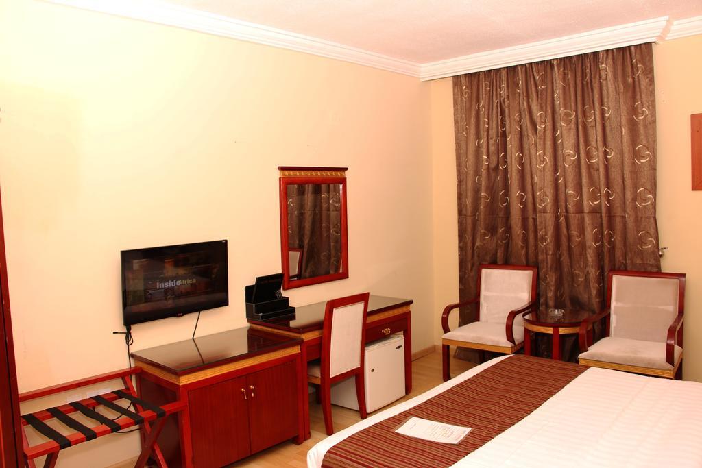 Hotel Rosebud Abuja Kültér fotó
