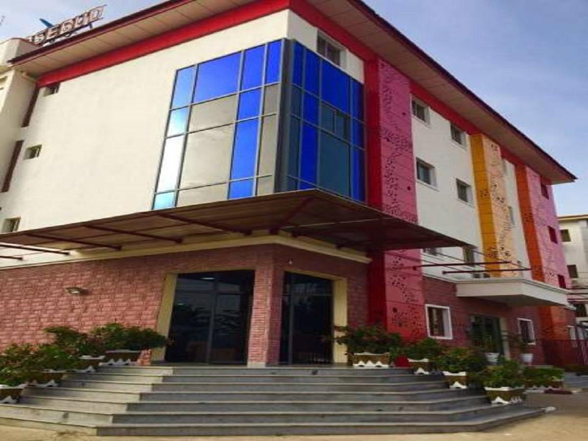 Hotel Rosebud Abuja Kültér fotó